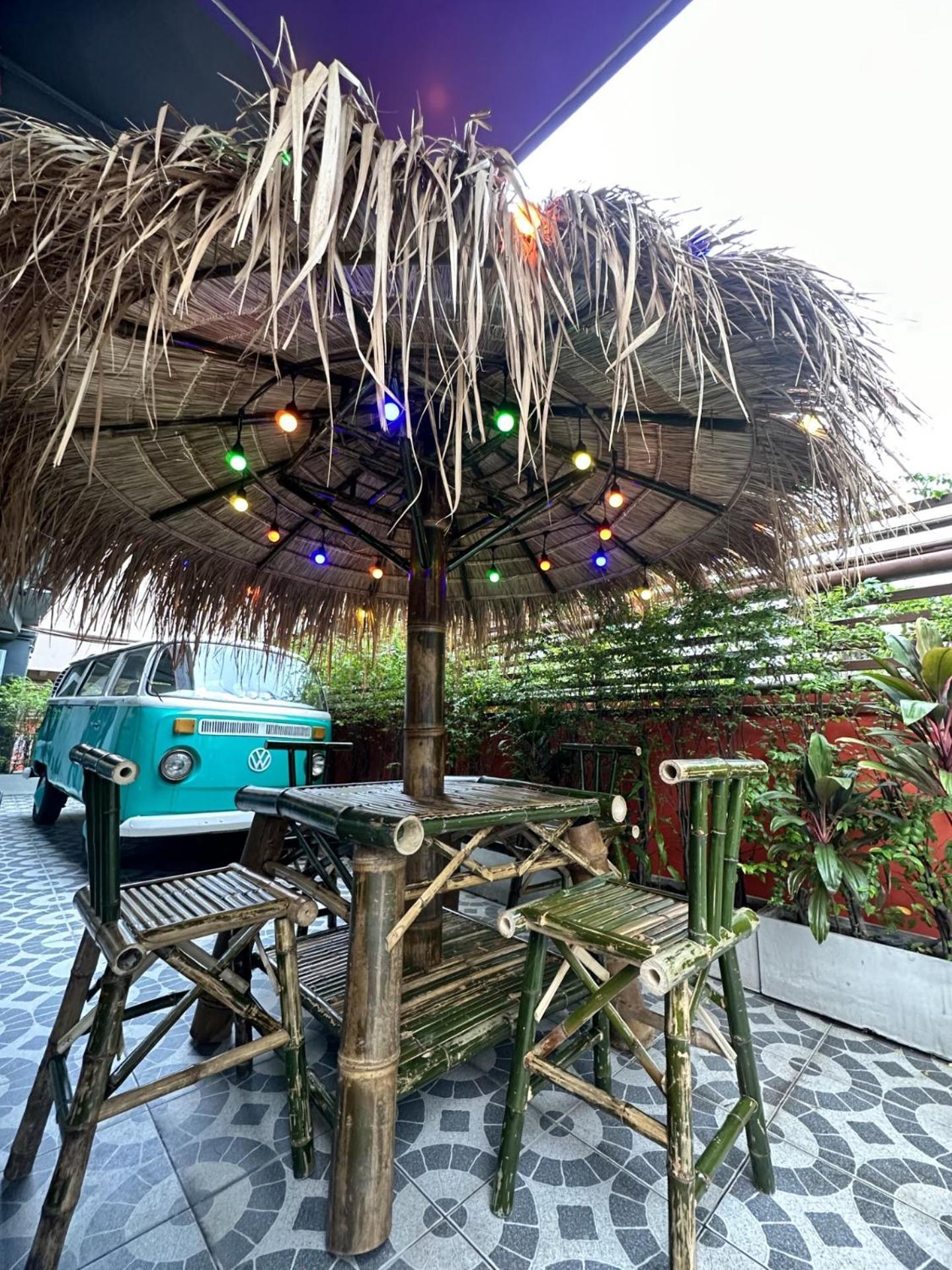 H-District Boutique Poshotel Bangkok Exterior photo