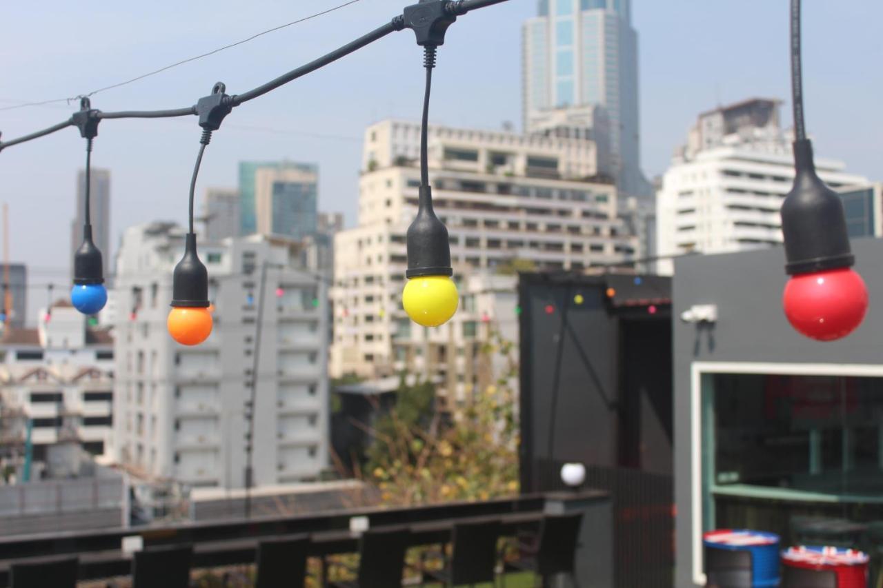 H-District Boutique Poshotel Bangkok Exterior photo