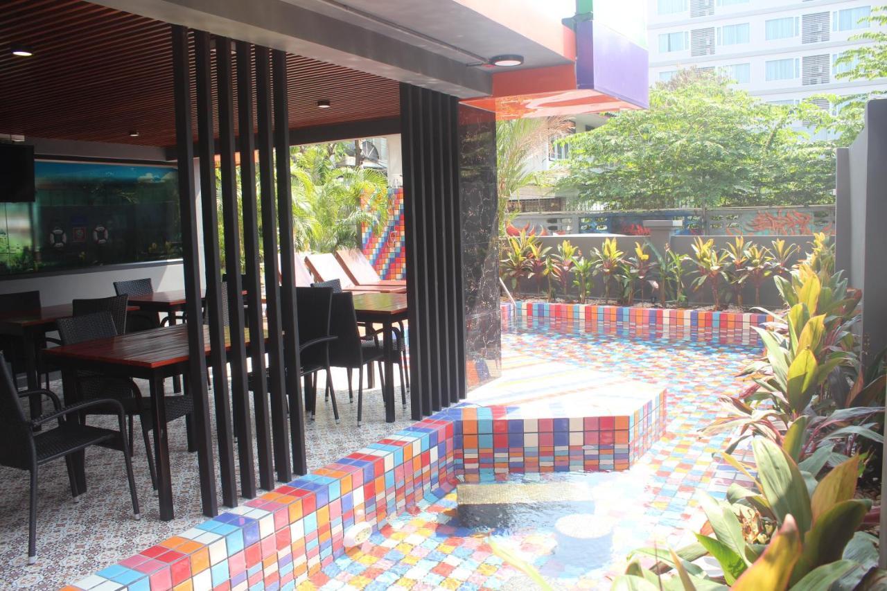 H-District Boutique Poshotel Bangkok Exterior photo